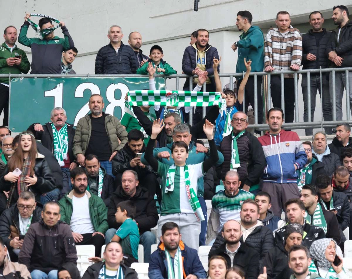 (ÖZEL) Bursaspor - Fethiyespor taraftar fotoğrafları 1