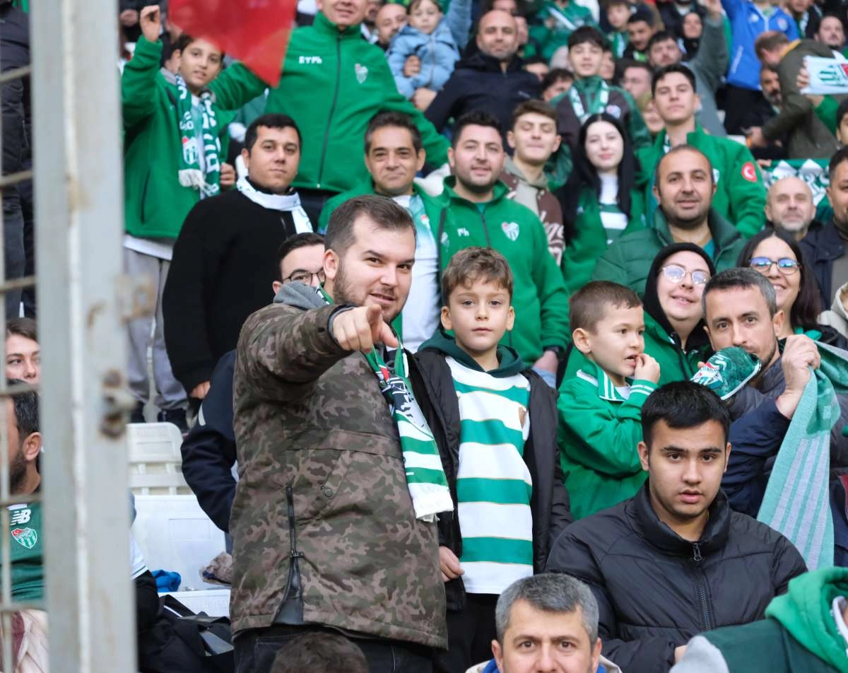 (ÖZEL) Bursaspor - Fethiyespor taraftar fotoğrafları 1