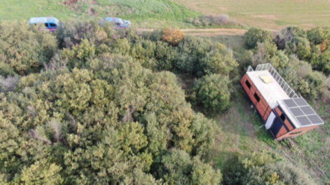 Evi içindeki eşyalarla çaldılar