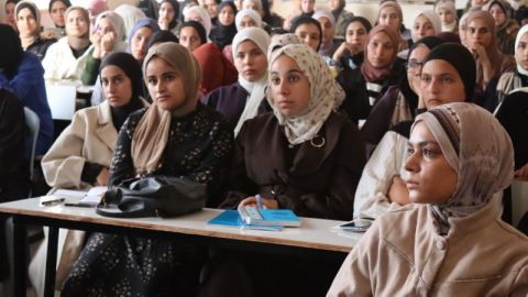 Gazze İslam Üniversitesi’nde 2 yıl aradan sonra dersler yeniden başladı