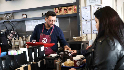 Gençler, Genç Kafe’nin müdavimi oldu