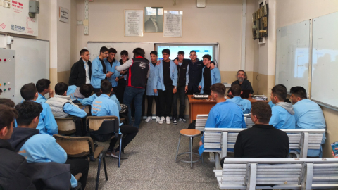 Öğrenciler elektronik atıklar konusunda bilgilendirildi