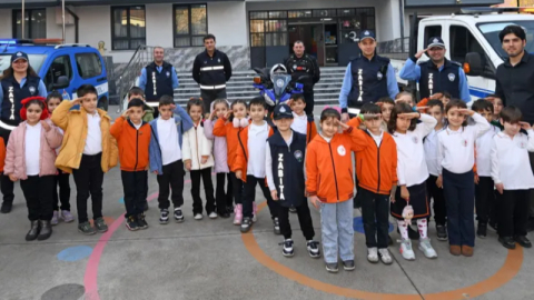 Osmangazi’de minikler zabıtanın görevlerini öğrendi