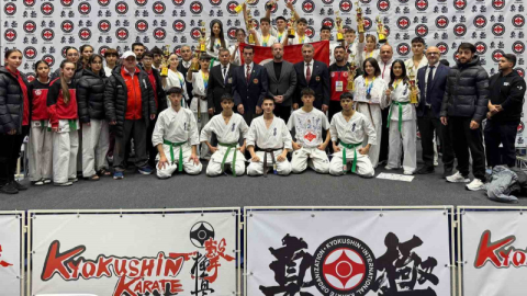 Avrupa’da Yıldırım rüzgarı