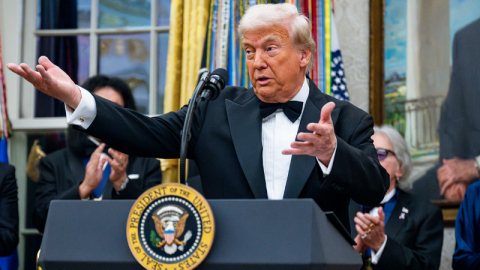 Trump’tan 1 milyon dolarlık altın kart vizesi