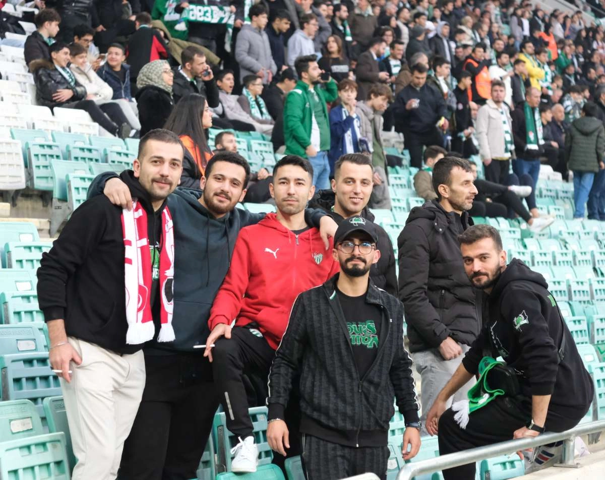 (ÖZEL) Bursaspor - Ankara Demirspor taraftar fotoğrafları 1