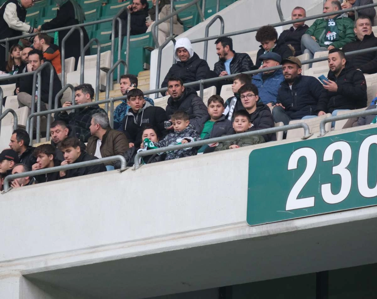 (ÖZEL) Bursaspor - Ankara Demirspor taraftar fotoğrafları 1