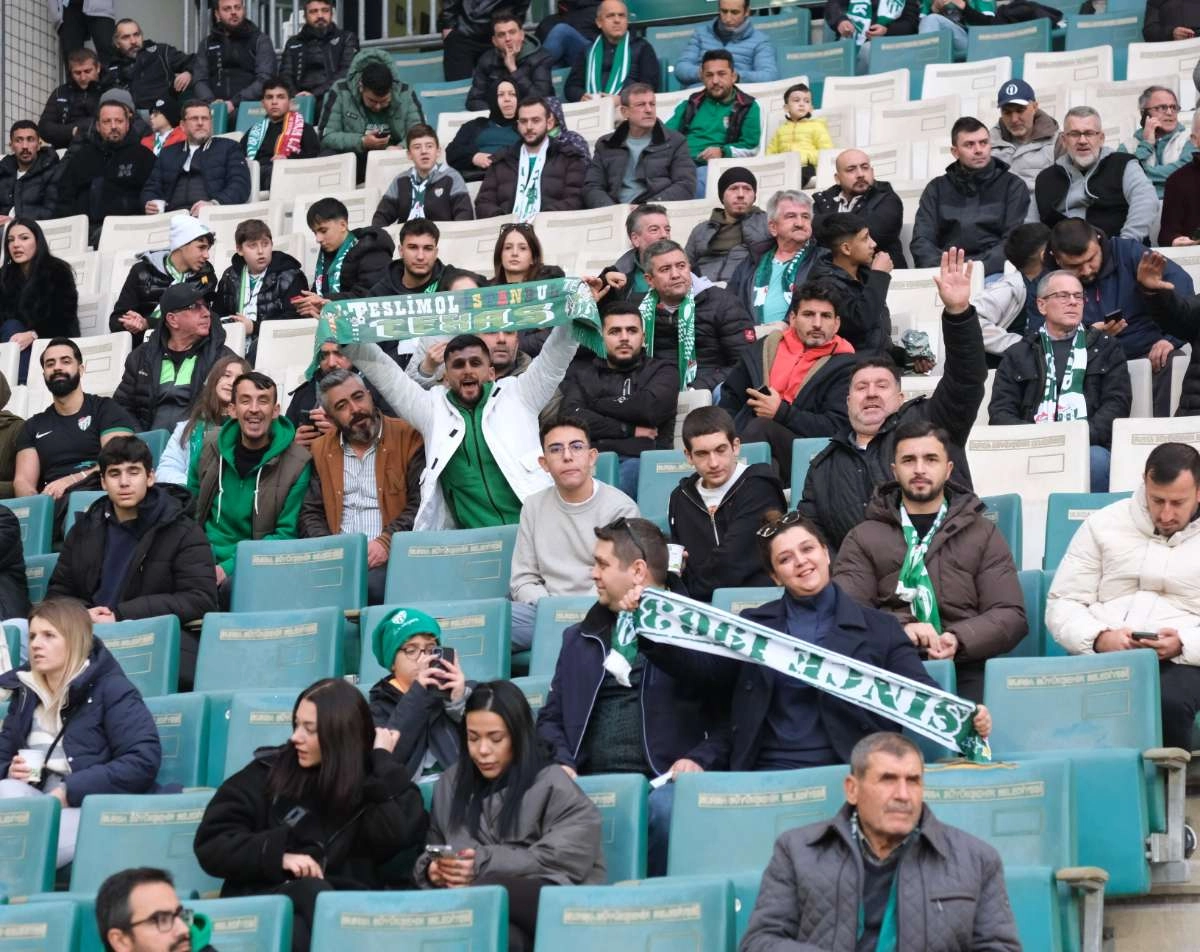 (ÖZEL) Bursaspor - Ankara Demirspor taraftar fotoğrafları 1