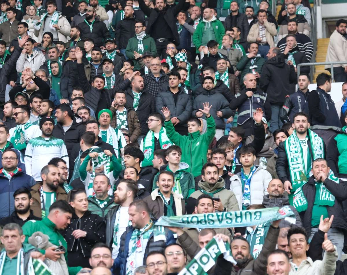 (ÖZEL) Bursaspor - Ankara Demirspor taraftar fotoğrafları 1
