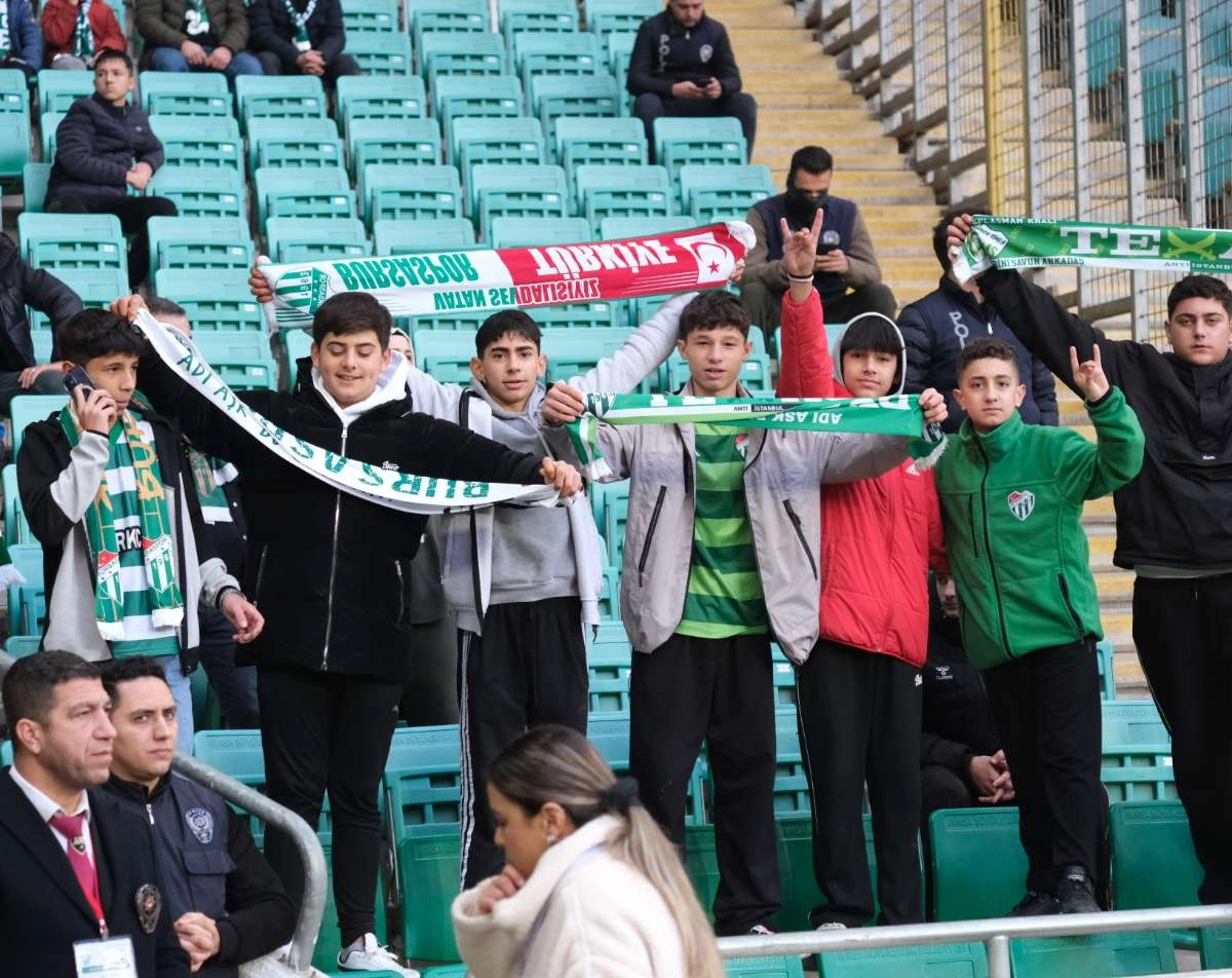 (ÖZEL) Bursaspor - Ankara Demirspor taraftar fotoğrafları 1