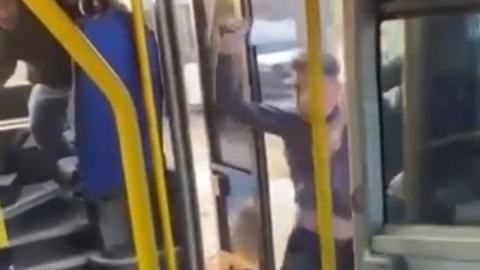 Nilüfer’de otobüsü satırla bastı