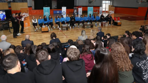 Nilüfer’in Sultanları öğrencilerle söyleşide buluştu