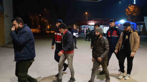 İnegöl’de 8 kaçak göçmen yakalandı