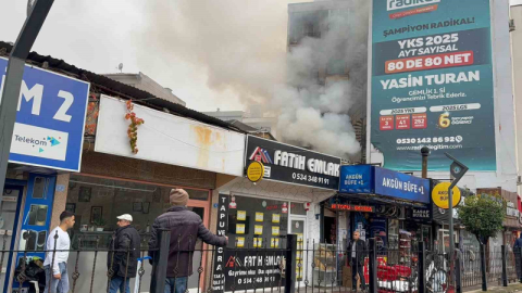 Pide imalathanesinde yangın paniği