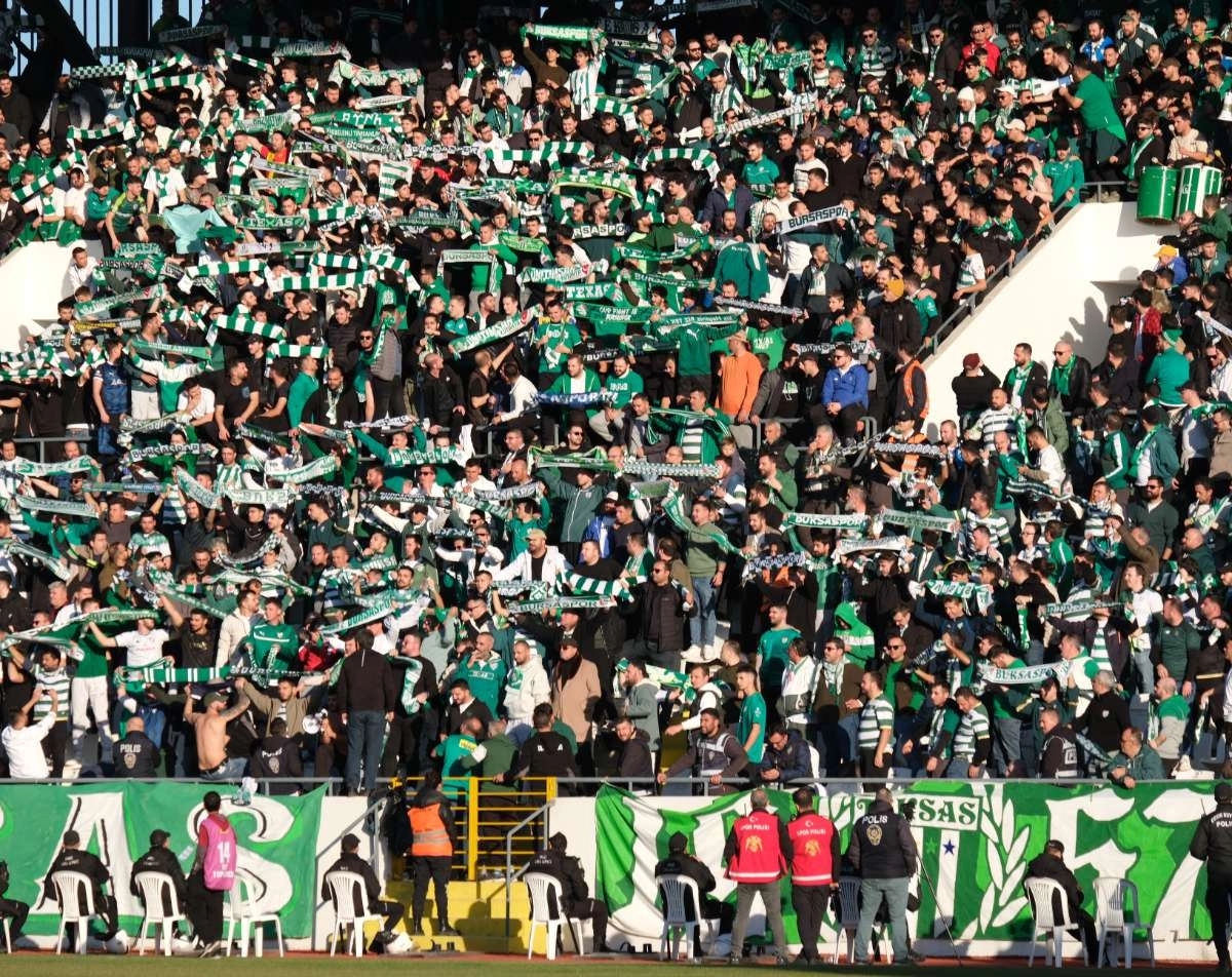 (FOTO GALERİ) Bursaspor'un Somaspor Deplasmanından Taraftar Fotoğrafları