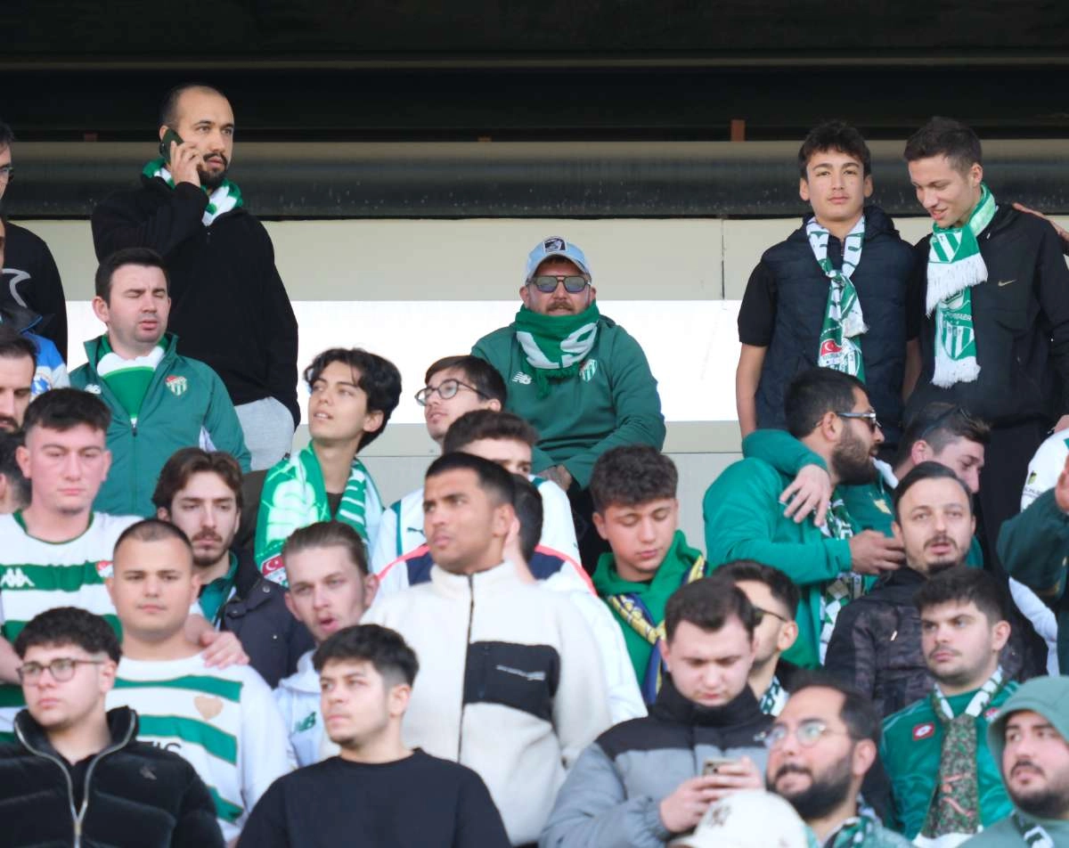 (FOTO GALERİ) Bursaspor'un Somaspor Deplasmanından Taraftar Fotoğrafları