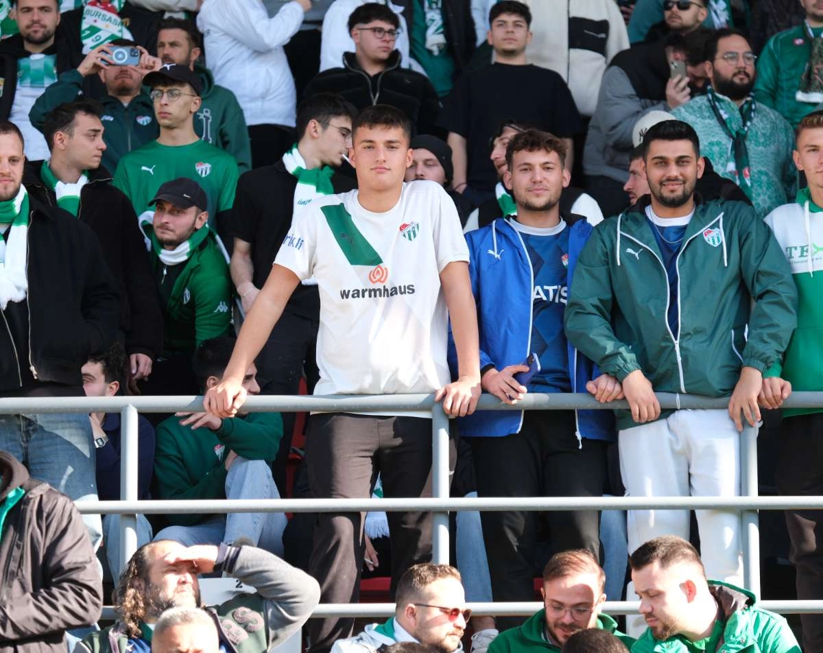 (FOTO GALERİ) Bursaspor'un Somaspor Deplasmanından Taraftar Fotoğrafları