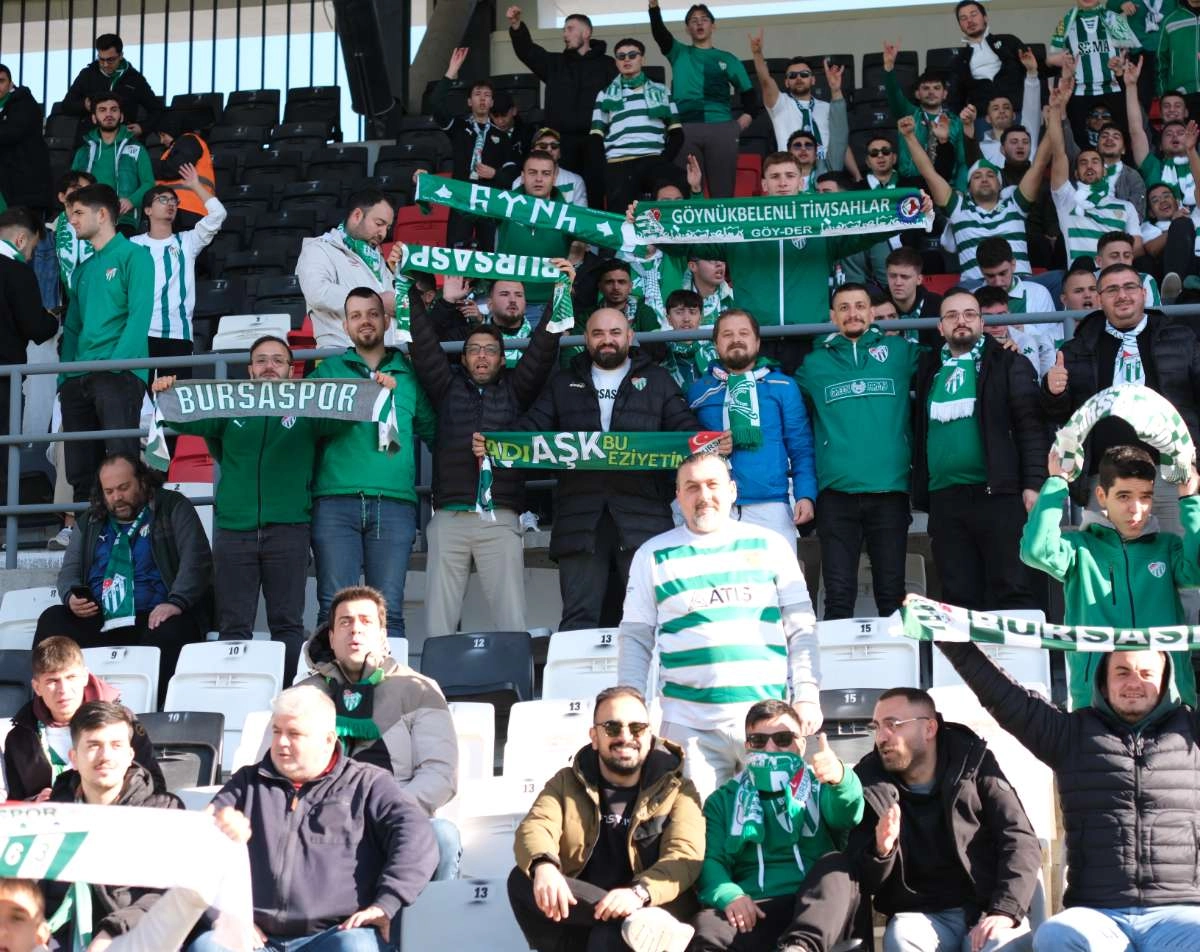 (FOTO GALERİ) Bursaspor'un Somaspor Deplasmanından Taraftar Fotoğrafları