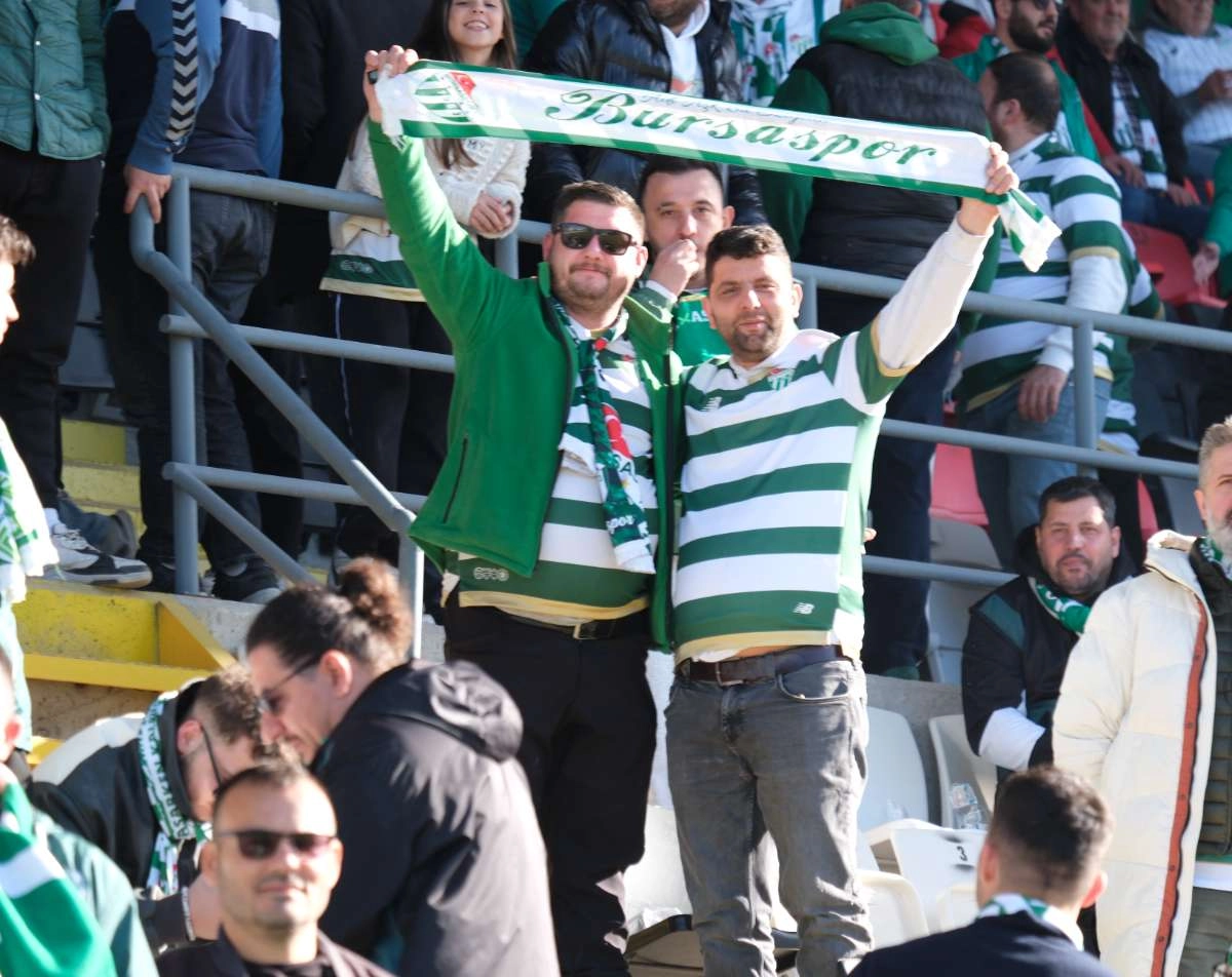 (FOTO GALERİ) Bursaspor'un Somaspor Deplasmanından Taraftar Fotoğrafları