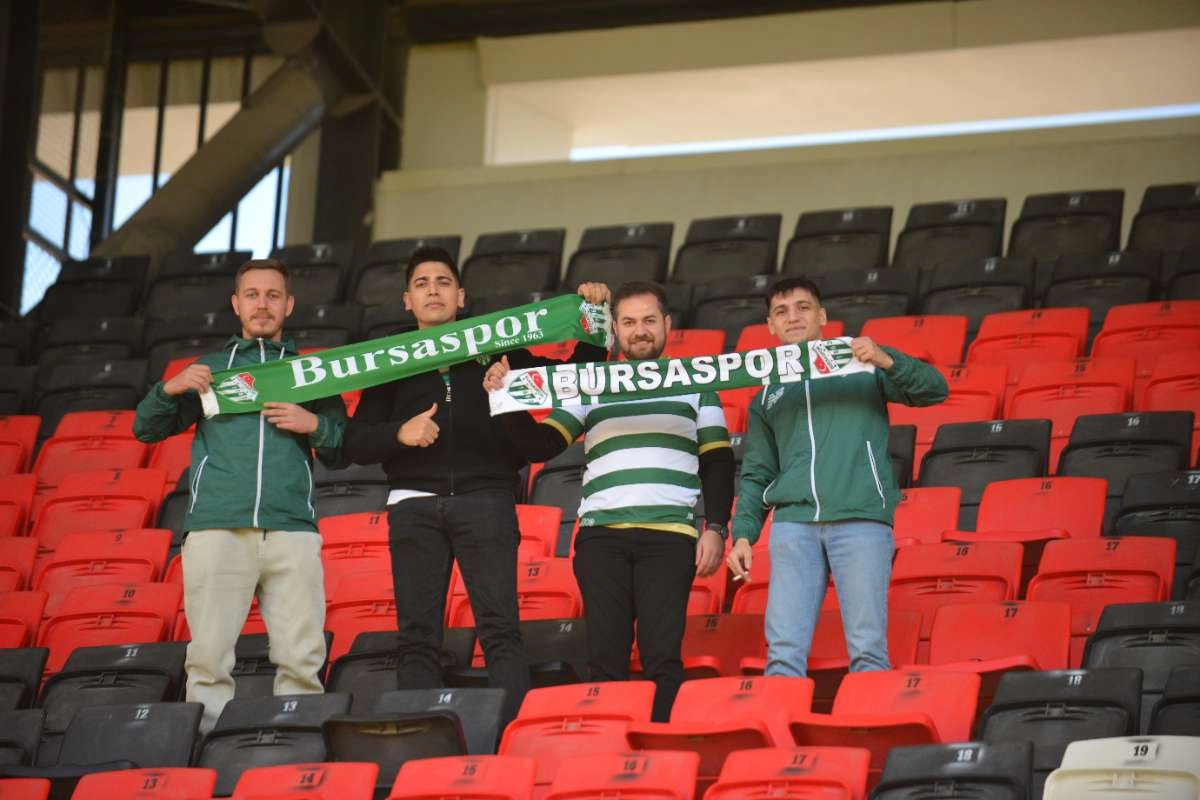 (FOTO GALERİ) Bursaspor'un Somaspor Deplasmanından Taraftar Fotoğrafları
