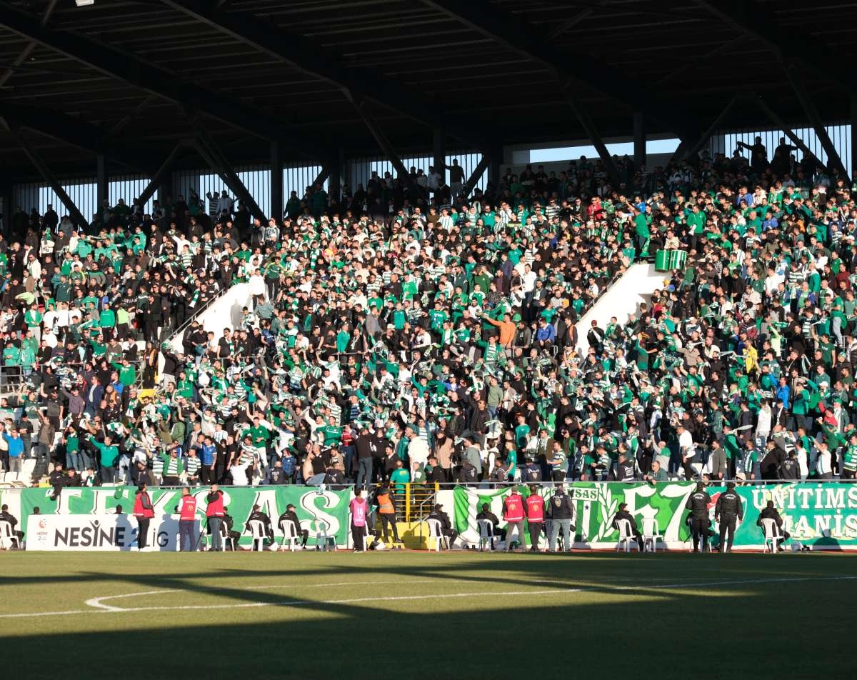 (FOTO GALERİ) Bursaspor'un Somaspor Deplasmanından Taraftar Fotoğrafları