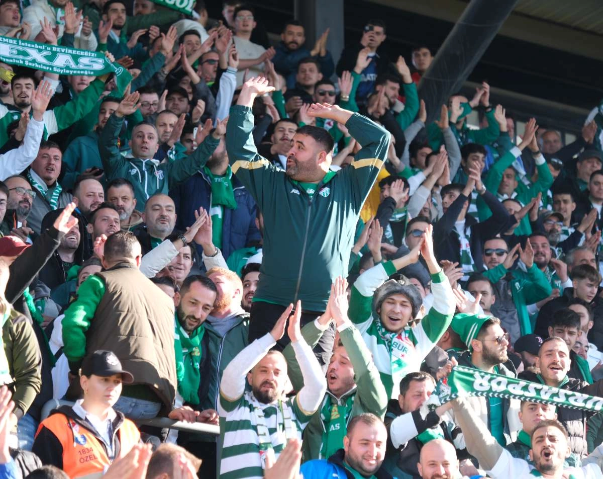 (FOTO GALERİ) Bursaspor'un Somaspor Deplasmanından Taraftar Fotoğrafları