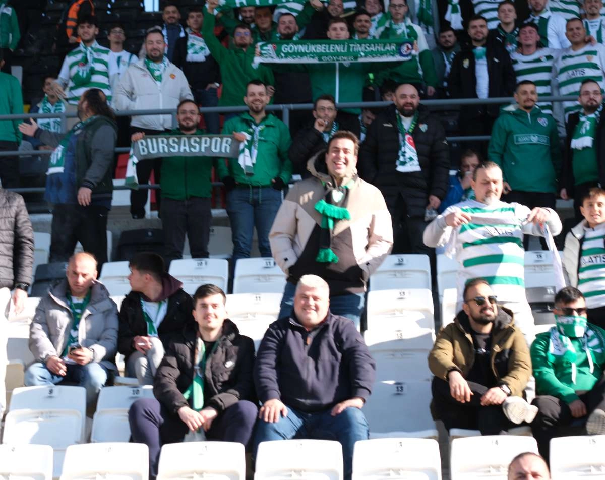 (FOTO GALERİ) Bursaspor'un Somaspor Deplasmanından Taraftar Fotoğrafları