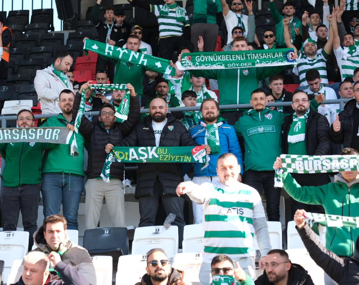 (FOTO GALERİ) Bursaspor'un Somaspor Deplasmanından Taraftar Fotoğrafları