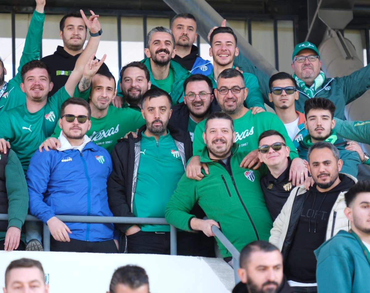 (FOTO GALERİ) Bursaspor'un Somaspor Deplasmanından Taraftar Fotoğrafları