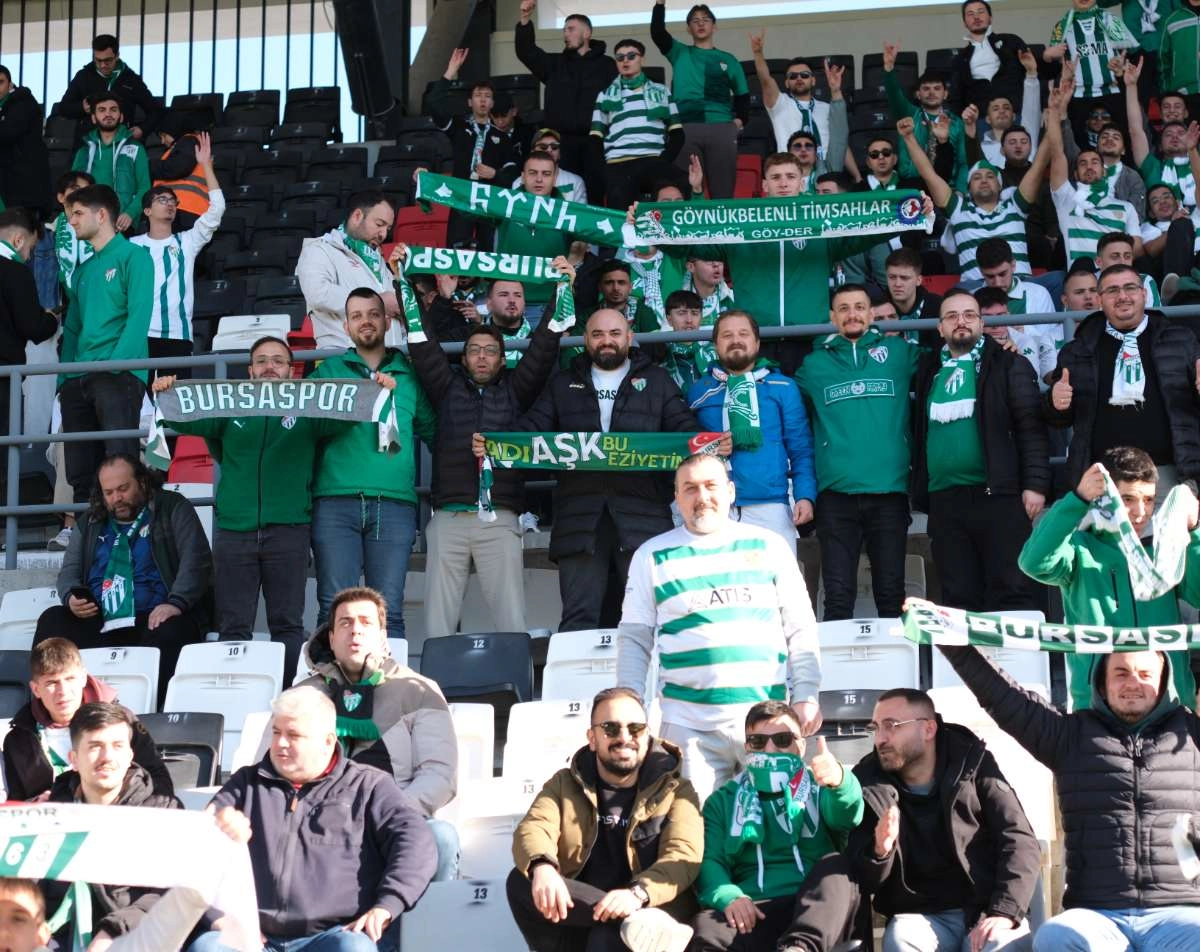 (FOTO GALERİ) Bursaspor'un Somaspor Deplasmanından Taraftar Fotoğrafları