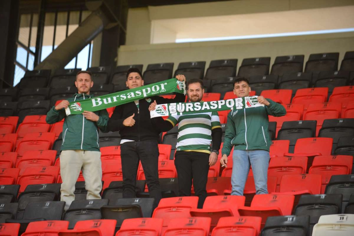 (FOTO GALERİ) Bursaspor'un Somaspor Deplasmanından Taraftar Fotoğrafları
