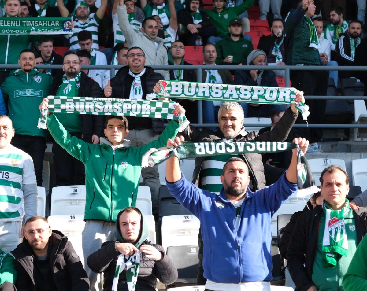(FOTO GALERİ) Bursaspor'un Somaspor Deplasmanından Taraftar Fotoğrafları