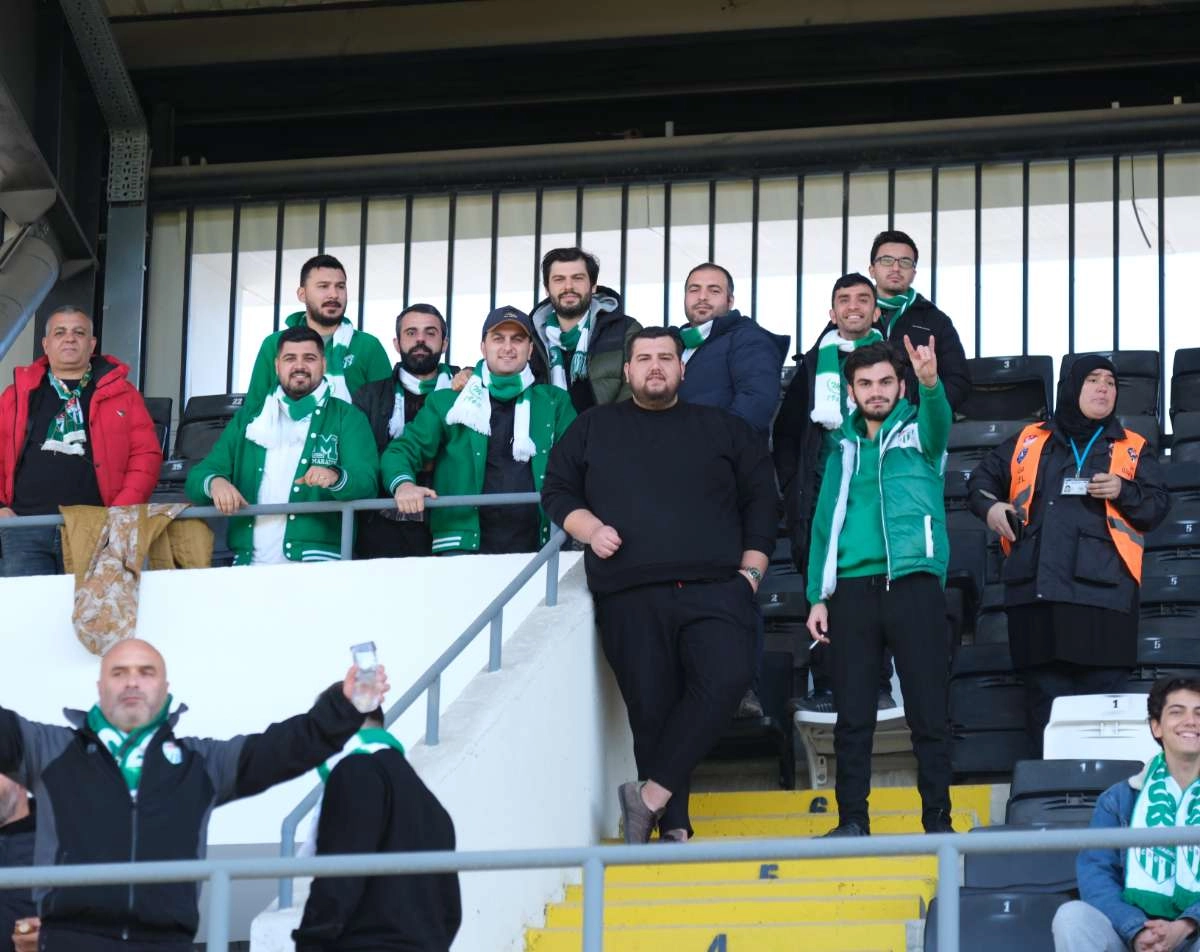 (FOTO GALERİ) Bursaspor'un Somaspor Deplasmanından Taraftar Fotoğrafları