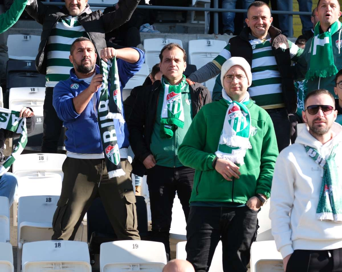 (FOTO GALERİ) Bursaspor'un Somaspor Deplasmanından Taraftar Fotoğrafları