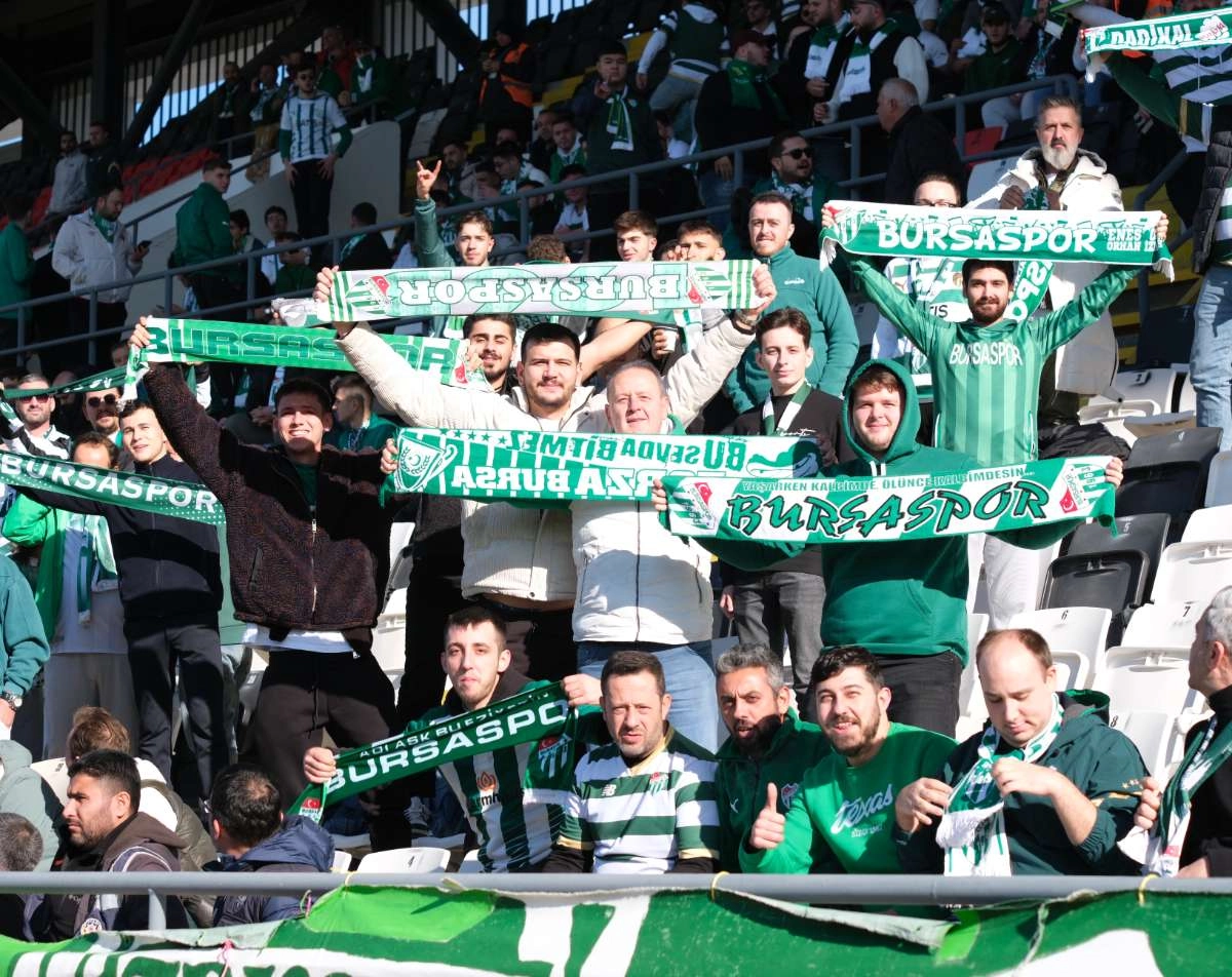 (FOTO GALERİ) Bursaspor'un Somaspor Deplasmanından Taraftar Fotoğrafları