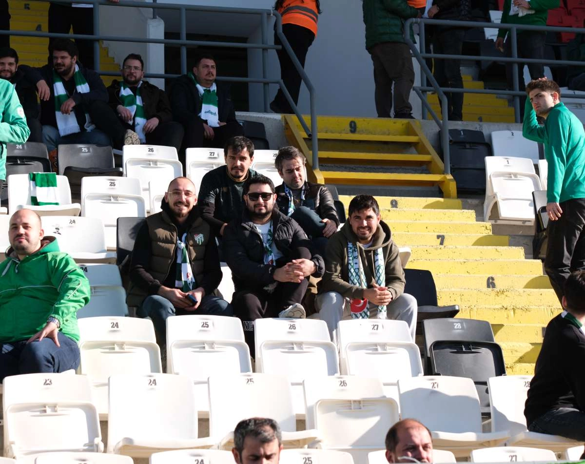 (FOTO GALERİ) Bursaspor'un Somaspor Deplasmanından Taraftar Fotoğrafları