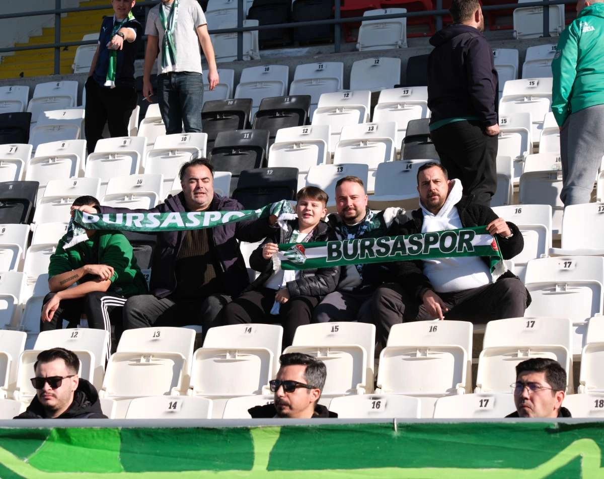 (FOTO GALERİ) Bursaspor'un Somaspor Deplasmanından Taraftar Fotoğrafları