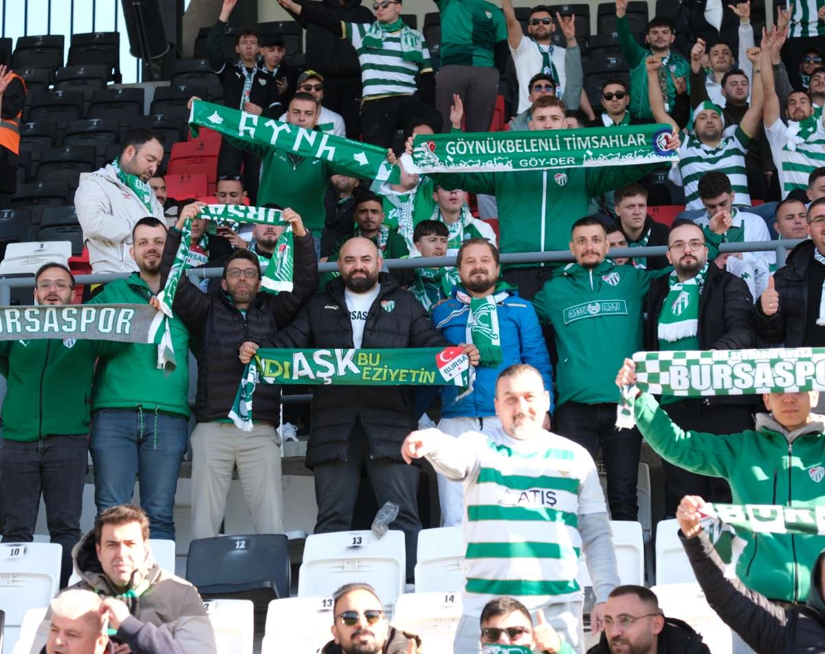 (FOTO GALERİ) Bursaspor'un Somaspor Deplasmanından Taraftar Fotoğrafları
