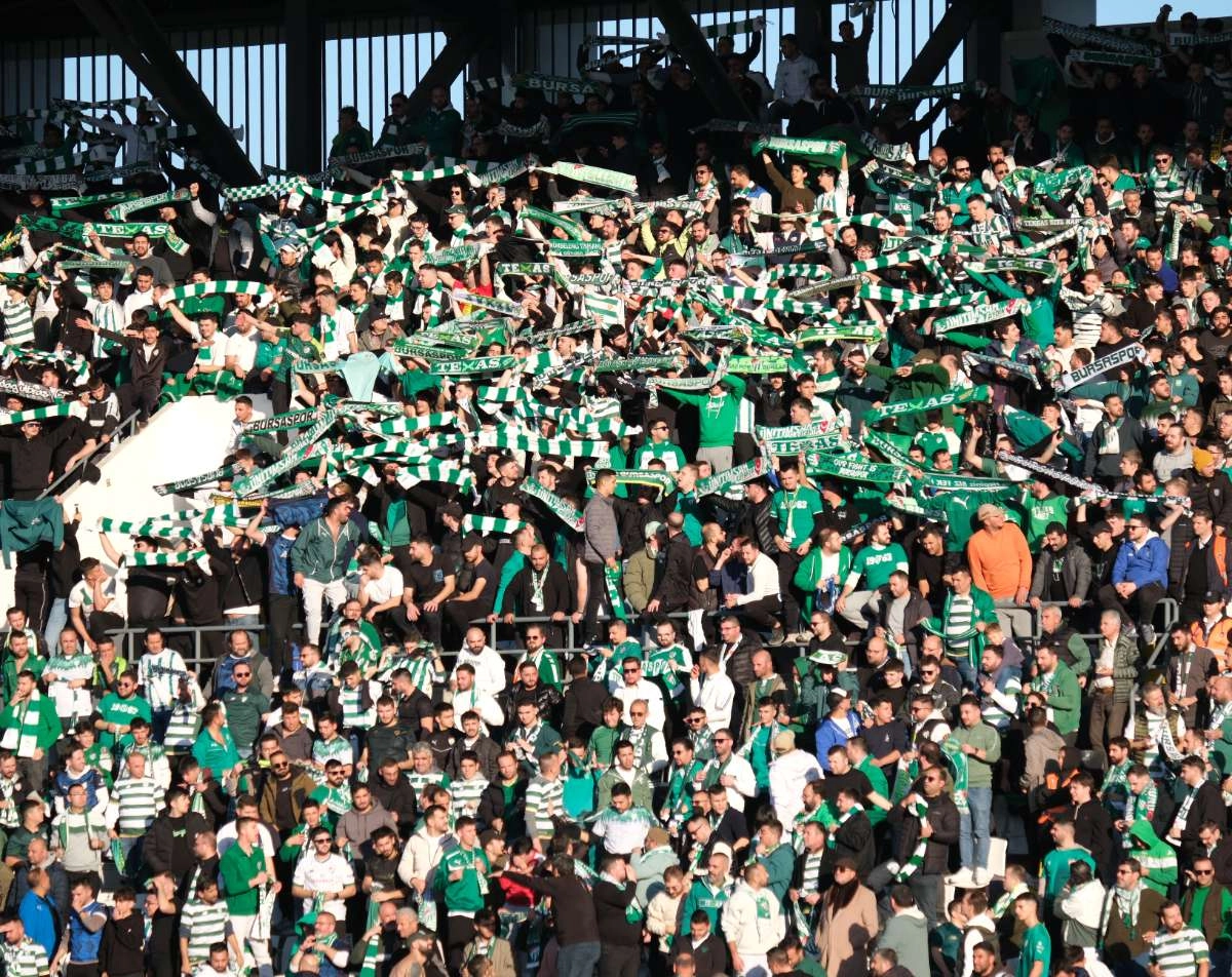 (FOTO GALERİ) Bursaspor'un Somaspor Deplasmanından Taraftar Fotoğrafları