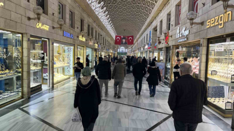 Vakıfların fahiş kira zammı esnafı vurdu