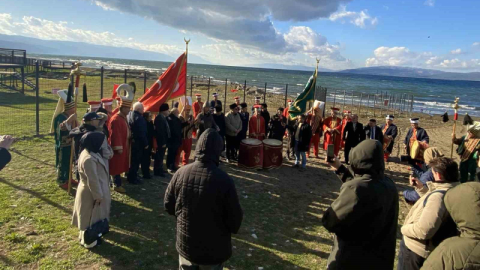 Patrikhane’ye mehterli cevap