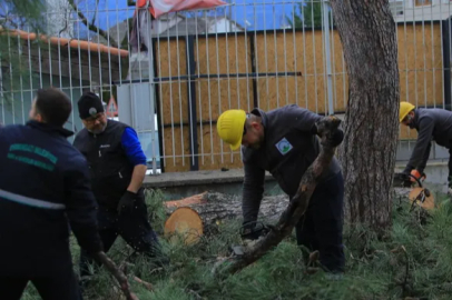 Osmangazi'de lodosa ve sağanağa hızlı müdahale