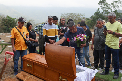 Venezuela İçişleri Bakanı: "ABD'nin saldırılarında 100 kişi hayatını kaybetti"