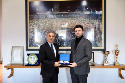 Gemlikspor yönetiminden Bursaspor Başkanı Enes Çelik’e ziyaret