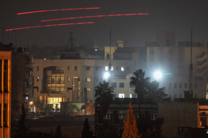 Suriye ordusu: "Halep'teki Şeyh Maksud Mahallesi, terör örgütünden temizlendi"