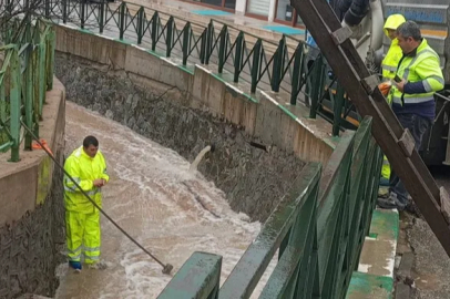Büyükşehir ekipleri Büyükorhan'da gün boyu sahadaydı