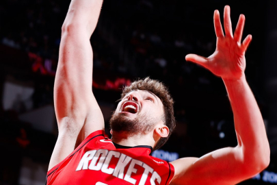 Alperen Şengün double double yaptı, Houston evinde kazandı