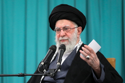 Hamaney, protestolarda binlerce kişinin öldüğünü kabul etti