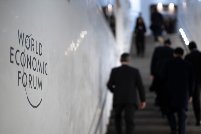 Davos'taki zirveye sarsılan dünya düzeni damga vuruyor