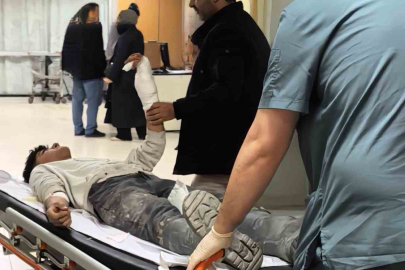 Kırılan cam bileğini kesti